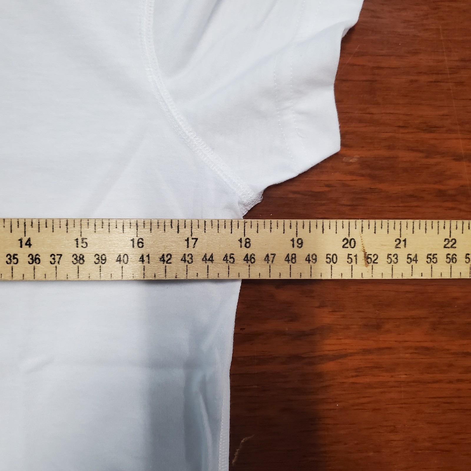 No Limbits Sensory Friendly T Shirt Women S White Moisture Wicking Everyday Wear — image 5 of 7